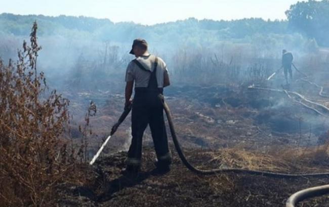 В Киевской обл. горит более 20 га торфяников, - ГСЧС