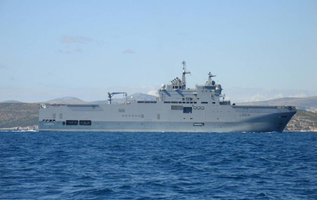 Франция ведет переговоры с Египтом о продаже "Мистралей"