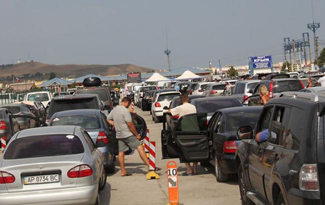 Керченская переправа временно не работает из-за тумана