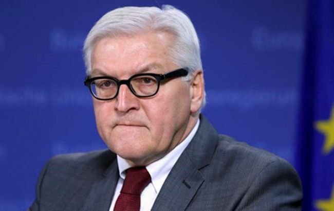 Штайнмайер назвал ситуацию на Донбассе "взрывоопасной"