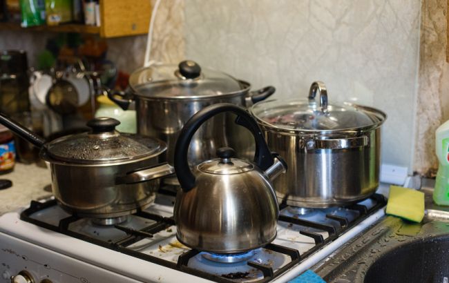 5 ознак, що варто замінити каструлі і сковорідки: перевірте свої