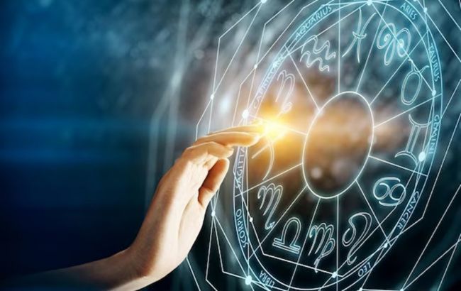 Таро-гороскоп на 17 июля: Тельцы нарвутся на проблемы, а Стрельцы простятся с проблемами