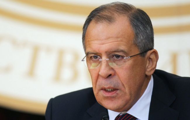 Лавров: привязывать снятие санкций против РФ к минским соглашениям абсурдно
