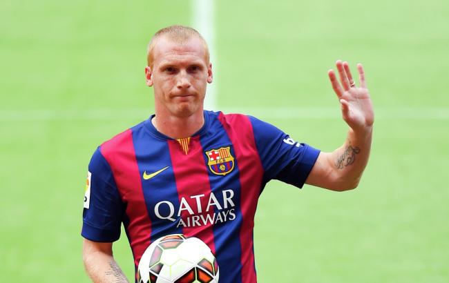 "Барселона" решила избавиться от защитника Матье