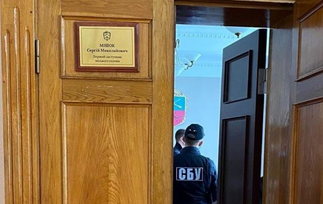 СБУ назвала причини обшуків в мерії Запоріжжя