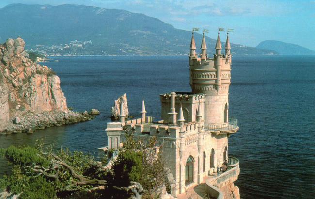 Крымский "парламент" просит признать геноцидом действия Украины против жителей полуострова