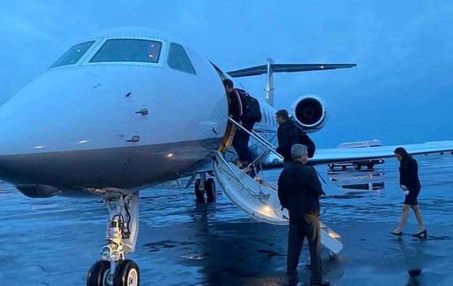 Из США чартером аэрокосмической компании эвакуировали украинцев