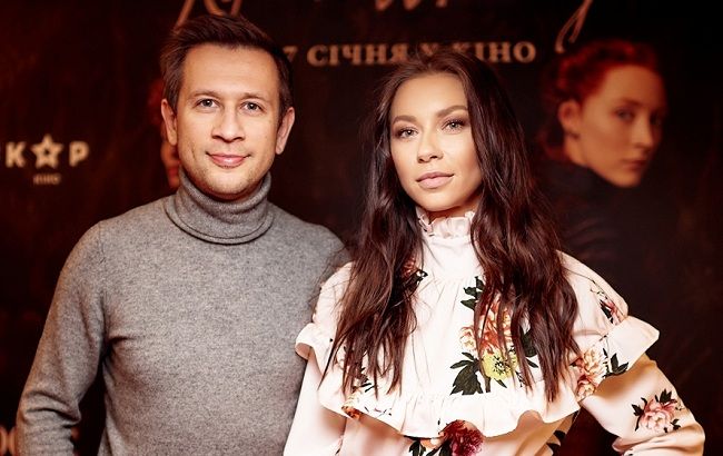 Логунова и Ступка, сын Ротару и другие знаменитости на показе фильма "Мария &ndash; королева Шотландии"