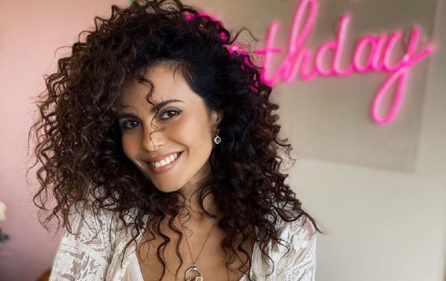 Богиня! Настя Каменських в кроп-топі завела мережу спокусливим танцем живота