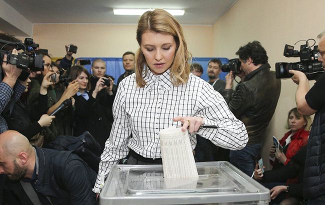 Не хочет лезть в эту грязь: Елена Зеленская рассказала, кем мечтает стать ее дочь