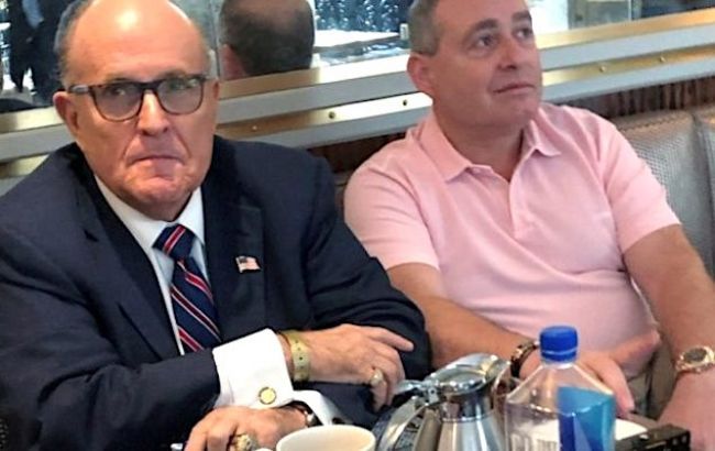 Деловой партнер адвоката Трампа получил 1 млн долларов от юриста Фирташа