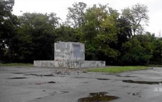 В Одессе демонтировали последний в городе памятник Ленину