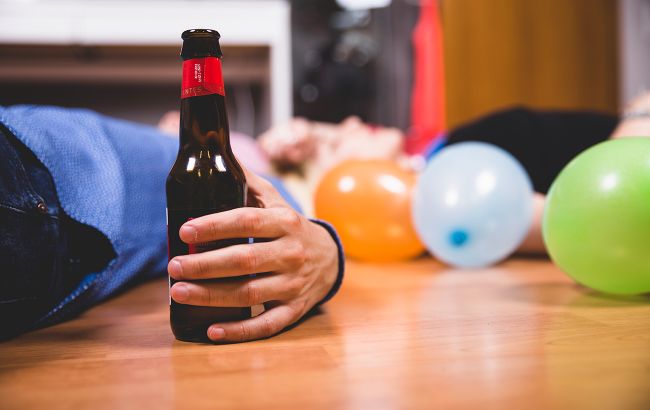 Як позбутися похмілля після святкової ночі: способи, які завжди працюють