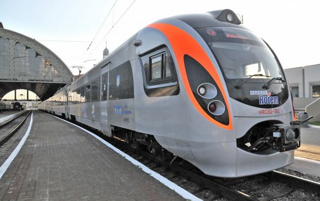 "Укрзализныця" изменила график движения "Интерсити" Запорожье-Киев