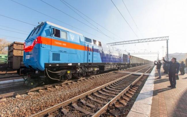 "Укрзализныця" начала испытания нового тепловоза General Electric "Тризуб"