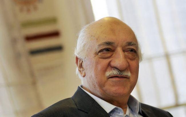 Турция требует от США "временного ареста" Гюлена