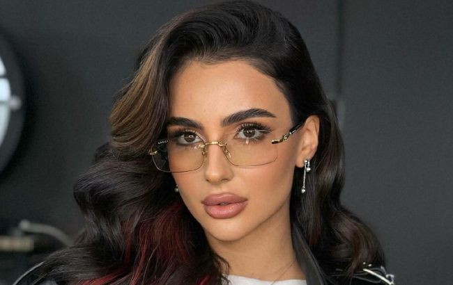 Трінчер у сльозах поскаржилася на проблеми зі здоров'ям перед сольним концертом: що відомо