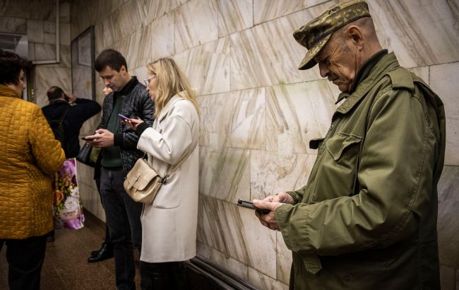 У Києві поновили рух метро на всіх лініях