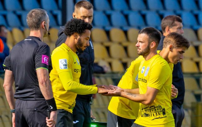 Результаты 17-го тура УПЛ: пока гранды выгрызали очки, в Александрии - скандал из-за замерзшего газона