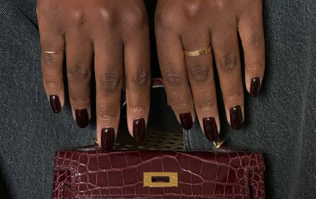 Манікюр Селени Гомес і Хейлі Бібер: який колір лаку виглядає дуже дорого на нігтях