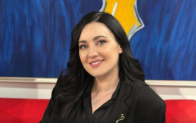 Соломія Вітвіцька замилувала новими фото з нареченим-військовим на фоні засніжених пейзажів