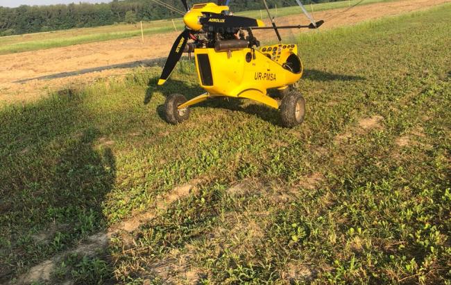 На Закарпатье обнаружили мотодельтаплан, которым могли переправлять контрабандный товар