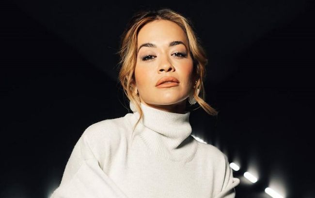 Ріта Ора засвітилась на вулицях Парижу у шубці від українського бренду (фото)