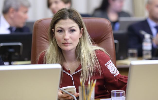 С начала аннексии в Крым переселили полмиллиона россиян, - МИД