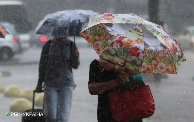 На Украину надвигается сезон дождей: какие области будет затапливать