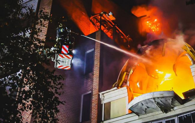 РФ вдарила "Шахедами" по Харкову і передмістю: пошкоджені будинки й автомобілі