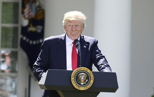 Трамп отрицает препятствование расследованию ФБР по вмешательству РФ в выборы