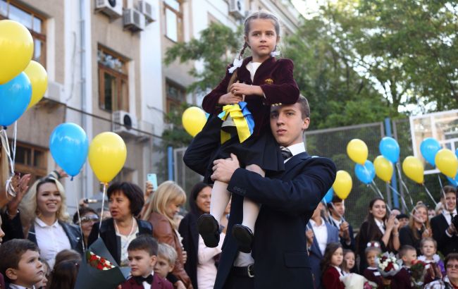 1 сентября: красивые добрые поздравления с Днем знаний 2022