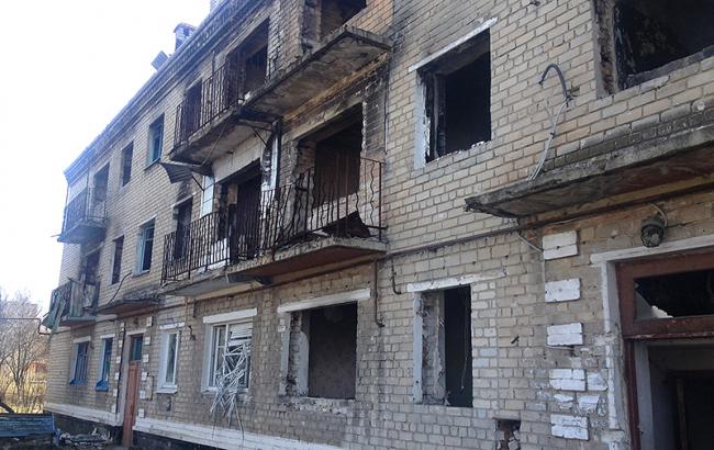 Боевики снова обстреляли жилые кварталы Марьинки