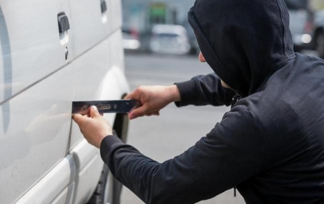 Рада приняла за основу закон об ужесточении наказания за взлом автомобиля