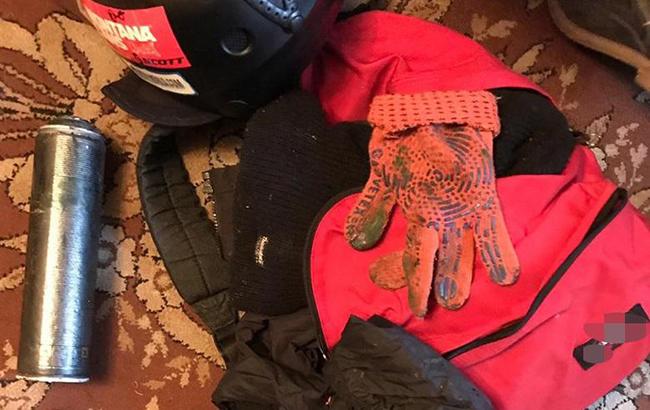 Объявлено подозрение лицам, которые повредили городскую электричку и бросали камни в людей