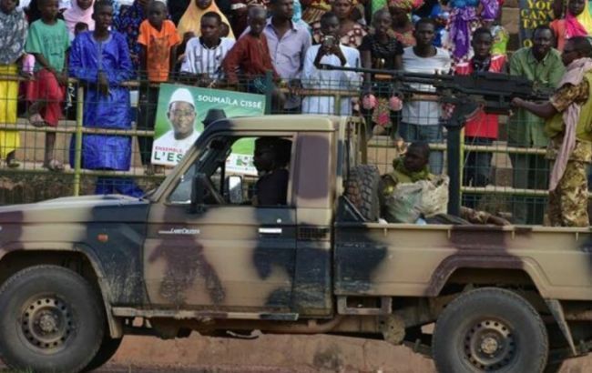 Количество жертв нападения боевиков в Мали достигло 134 человек