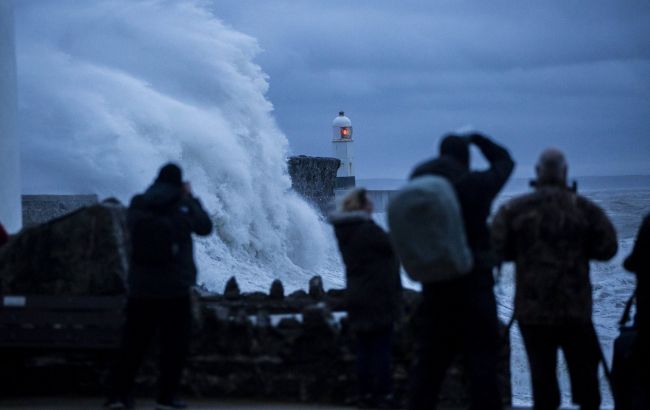 В Европе в результате урагана "Киара" погибли 6 человек