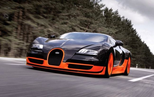 Ужгородскому депутату объявили подозрение по делу об угоне элитных авто