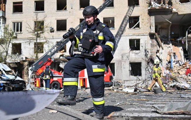 РФ запустила чотири КАБи. З'явилися фото та відео наслідків удару по Харкову