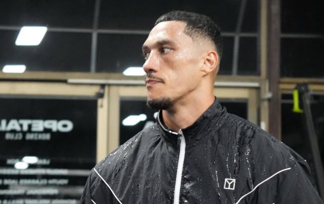 Удар в спину от IBF: австралийскую звезду бокса лишили чемпионства перед боем