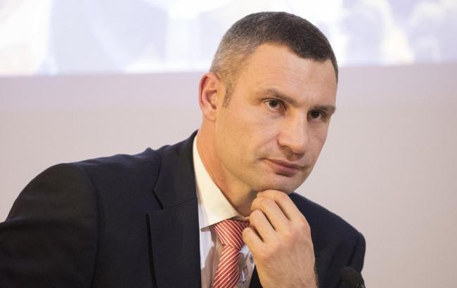 Кличко ночью проверил, как убирают снег в Киеве