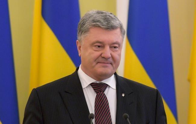 Порошенко назвав напруженою військово-стратегічну обстановка в Чорноморському регіоні