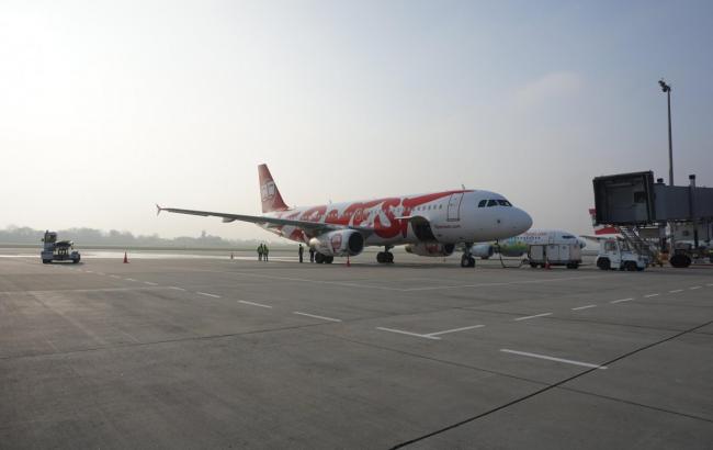 В аеропотру "Львов" сообщили о задержке двух рейсов компании Ernest