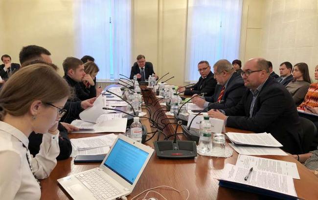 Комитет рекомендует Раде определить правовой статус политзаключенных Кремля