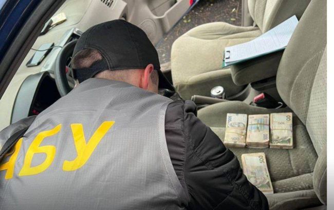 Підприємець хотів дати хабар командувачу ОСУВ "Одеса". Його затримали на гарячому