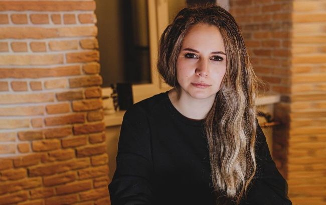 Емма Антонюк чесно відповіла, скільки тисяч доларів заробляє на місяць (відео)