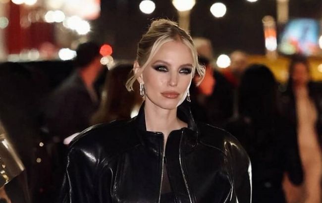 Леоні Ганне показала, як поєднати білу шовкову сукню з шубкою: звабливі фото