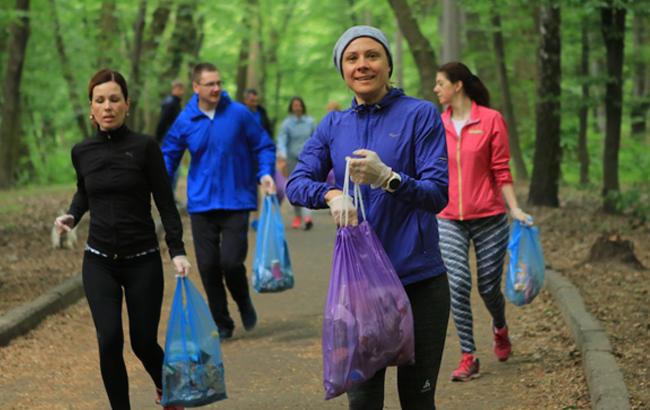 Бегали и собирали мусор: киевляне готовятся к "Пробегу под каштанами" с пользой для природы