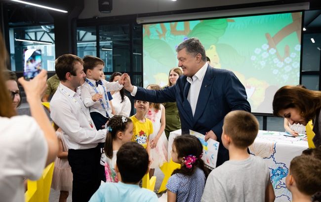 Петр Порошенко: все, что мы делаем - ради наших детей (видео)
