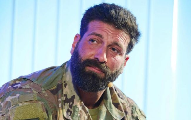 Ведущий-военнослужащий Даниэль Салем умилил видео с маленькой доченькой Позитива